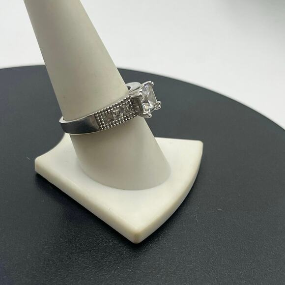 NV Vintage Sterling Silver Round Prong Set Cubic Zirconia Ring Sz 9.5 - Picture 2 of 9